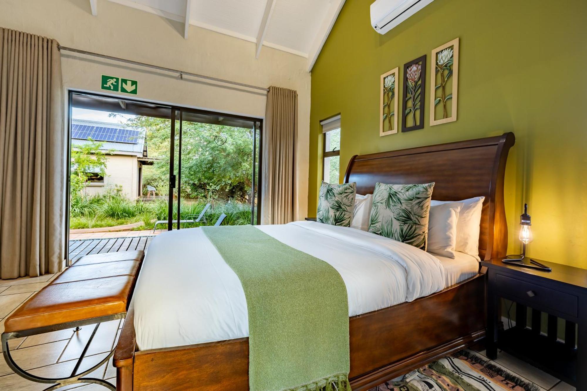 Wildheart Safari - Main Appartement Hoedspruit Buitenkant foto